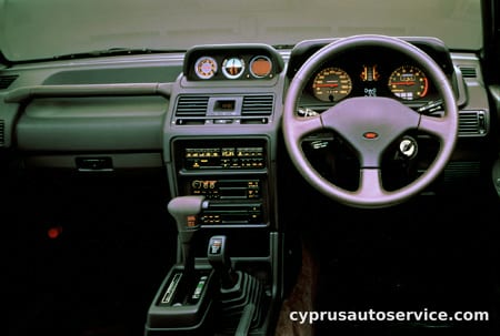 MITSUBISHI PAJERO XE