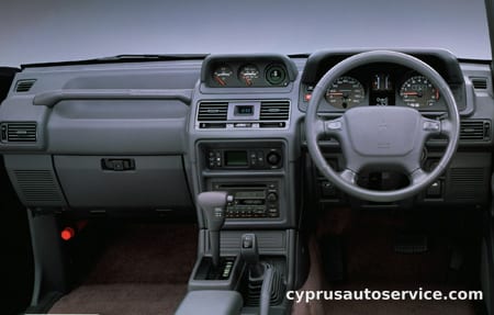 MITSUBISHI PAJERO WIDE ZX