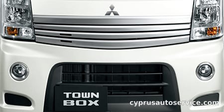 MITSUBISHI TOWN BOX G