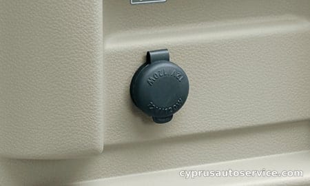 MITSUBISHI TOWN BOX G