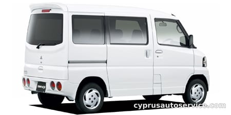 MITSUBISHI TOWN BOX LX