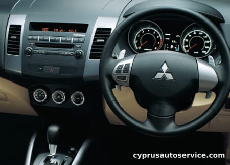 MITSUBISHI OUTLANDER 20G