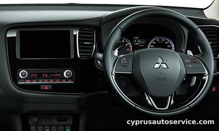MITSUBISHI OUTLANDER 20M