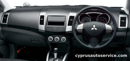 MITSUBISHI OUTLANDER M