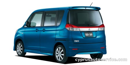 MITSUBISHI DELICA D2 X