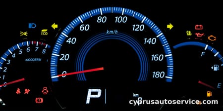 MITSUBISHI DELICA D2 X