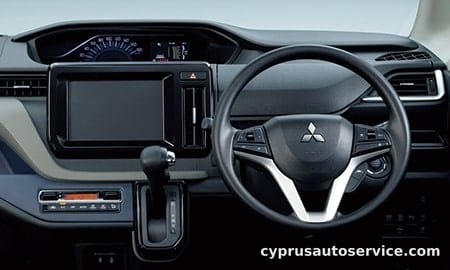 MITSUBISHI DELICA D2 HYBRID MX