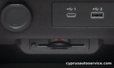 MITSUBISHI EK X EV P