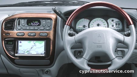MITSUBISHI DELICA SPACE GEAR CHAMONIX