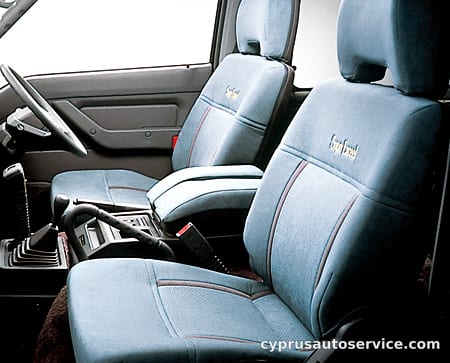 MITSUBISHI DELICA STAR WAGON GLX