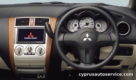 MITSUBISHI COLT 1.5G