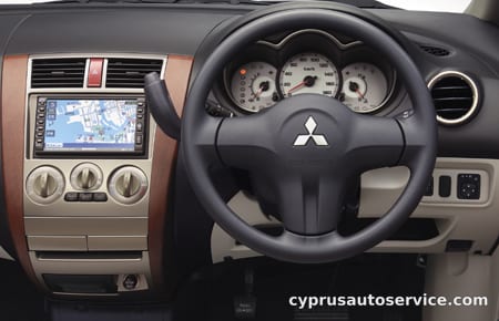 MITSUBISHI COLT PLUS 1.5M