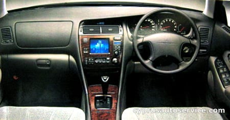MITSUBISHI DIAMANTE ESPADA