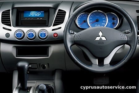 MITSUBISHI TRITON BASE GRADE