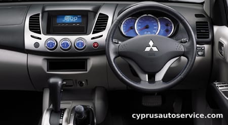 MITSUBISHI TRITON BASE GRADE