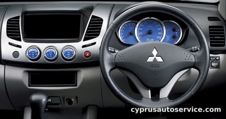 MITSUBISHI TRITON BASE GRADE