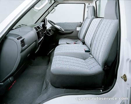 MITSUBISHI DELICA TRUCK DX