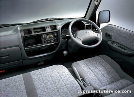 MITSUBISHI DELICA CARGO DX