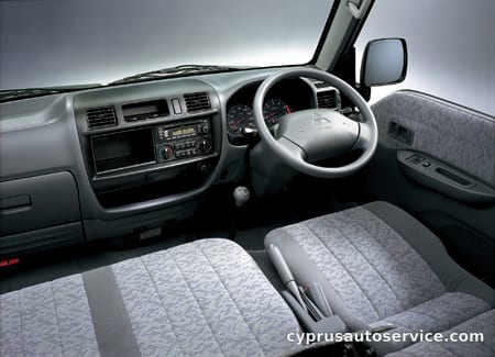 MITSUBISHI DELICA CARGO DX