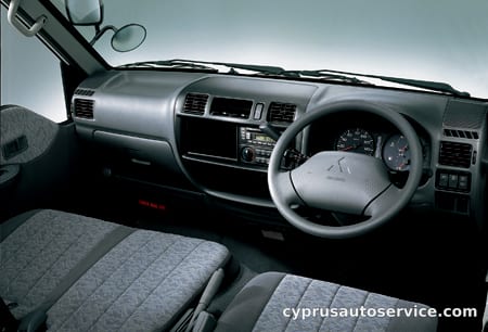 MITSUBISHI DELICA VAN GL