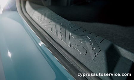 SUBARU CROSSTREK TOURING