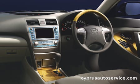 DAIHATSU ALTIS G FOUR LIMITED EDITION