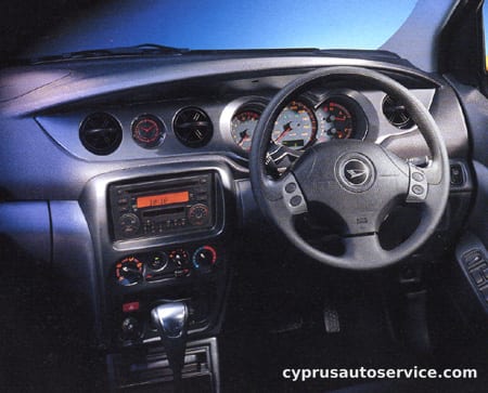 DAIHATSU YRV X