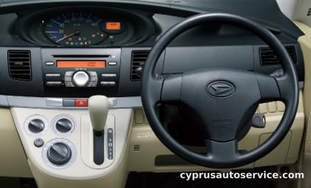 DAIHATSU MOVE L