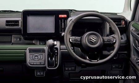 SUZUKI SPACIA GEAR HYBRID XZ TURBO