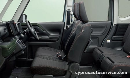 SUZUKI SPACIA GEAR HYBRID XZ TURBO