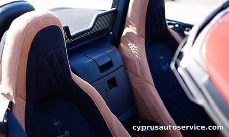 MITSUOKA HIMIKO S LEATHER PACKAGE