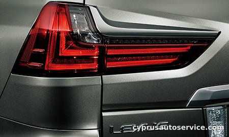 LEXUS LX570