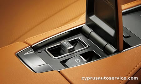 LEXUS LC500 CONVERTIBLE