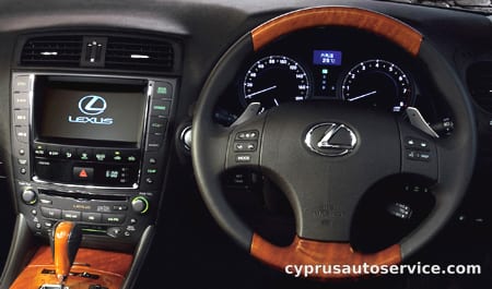 LEXUS IS350