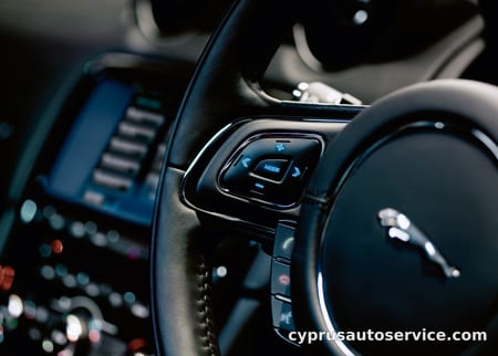 JAGUAR XJ PORTFOLIO LWB