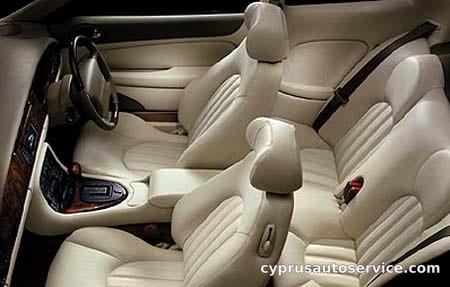JAGUAR XK R COUPE