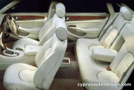 DAIMLER SUPER V8
