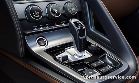 JAGUAR FTYPE R-DYNAMIC COUPE P300