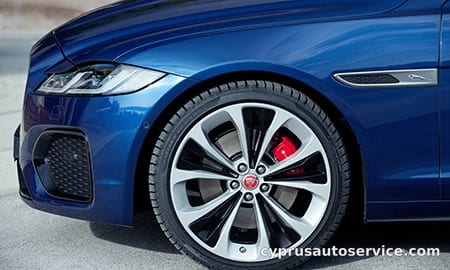 JAGUAR XF R-DYNAMIC SE