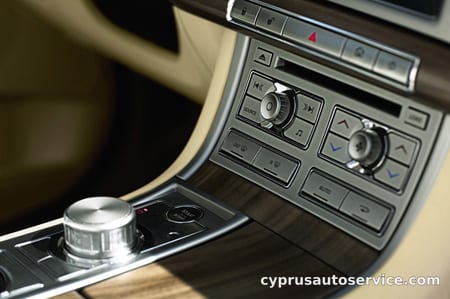JAGUAR XF 3.0 PREMIUM LUXURY