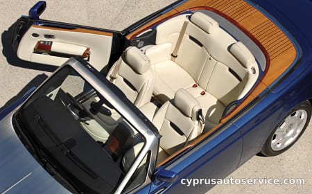 ROLLSROYCE PHANTOM DROPHEAD COUPE BASE GRADE