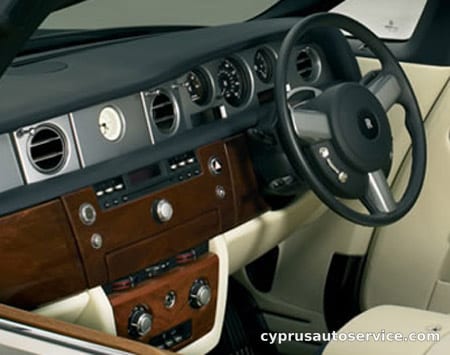 ROLLSROYCE PHANTOM DROPHEAD COUPE BASE GRADE