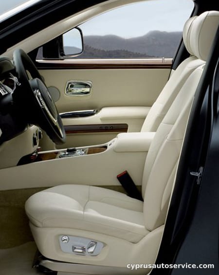 ROLLSROYCE GHOST BASEGRADE