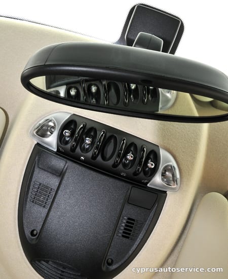 MINI COOPER CROSSOVER