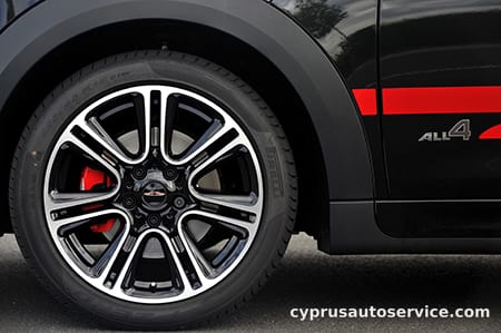MINI JOHN COOPER WORKS CROSSOVER