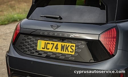 MINI JOHN COOPER WORKS E JOHN COOPER WORKS TRIM