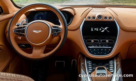 ASTON MARTIN DBX BASE GRADE