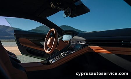 ASTON MARTIN DB12 BASE GRADE