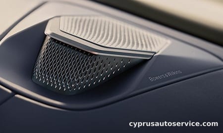 ASTON MARTIN VANTAGE ROADSTER BASEGRADE