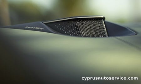 ASTON MARTIN VANQUISH VOLANTE BASE GRADE